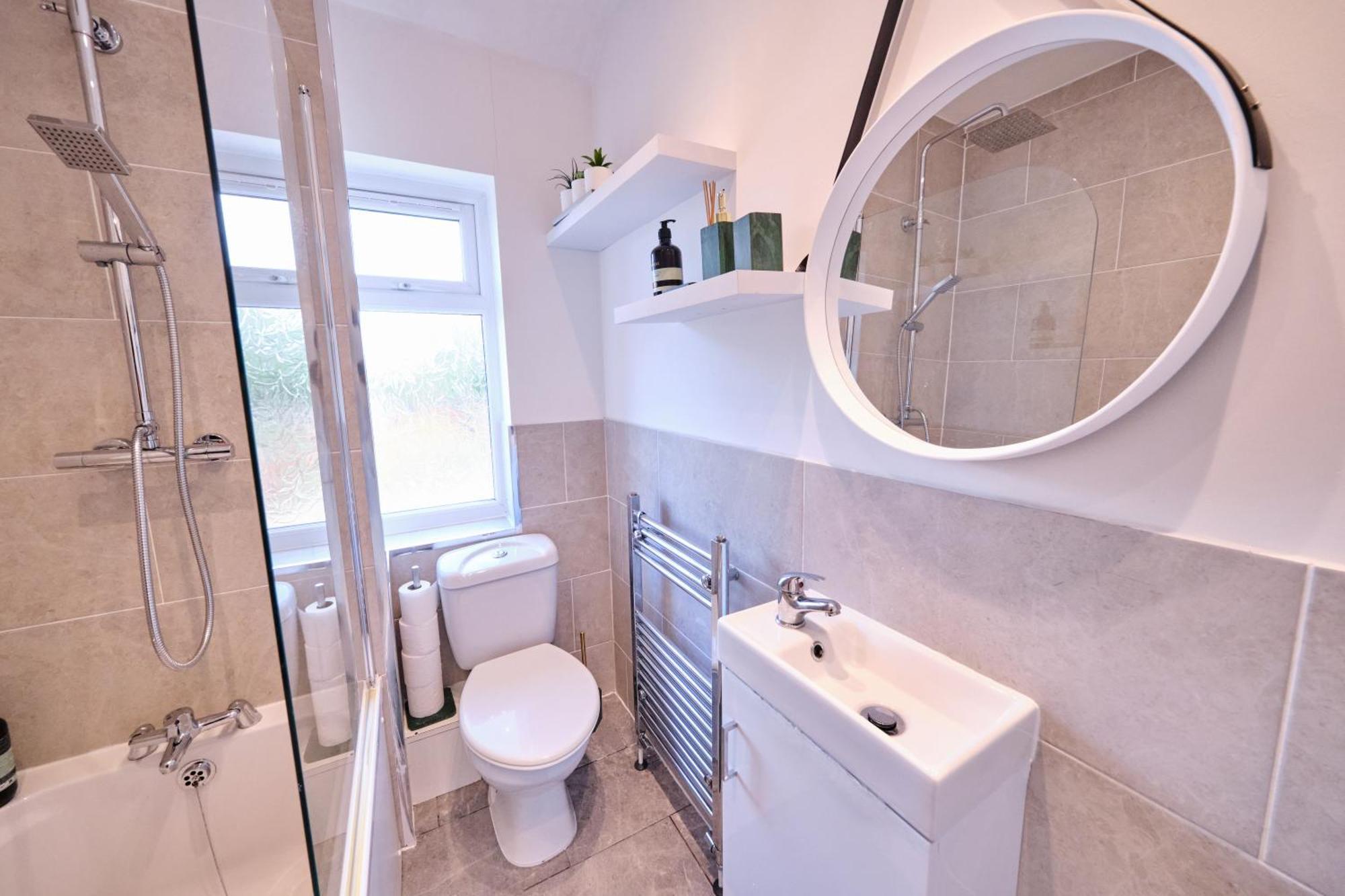 Luxury In Near Building Society Arena And Arena Shopping Park Сasa de vacaciones