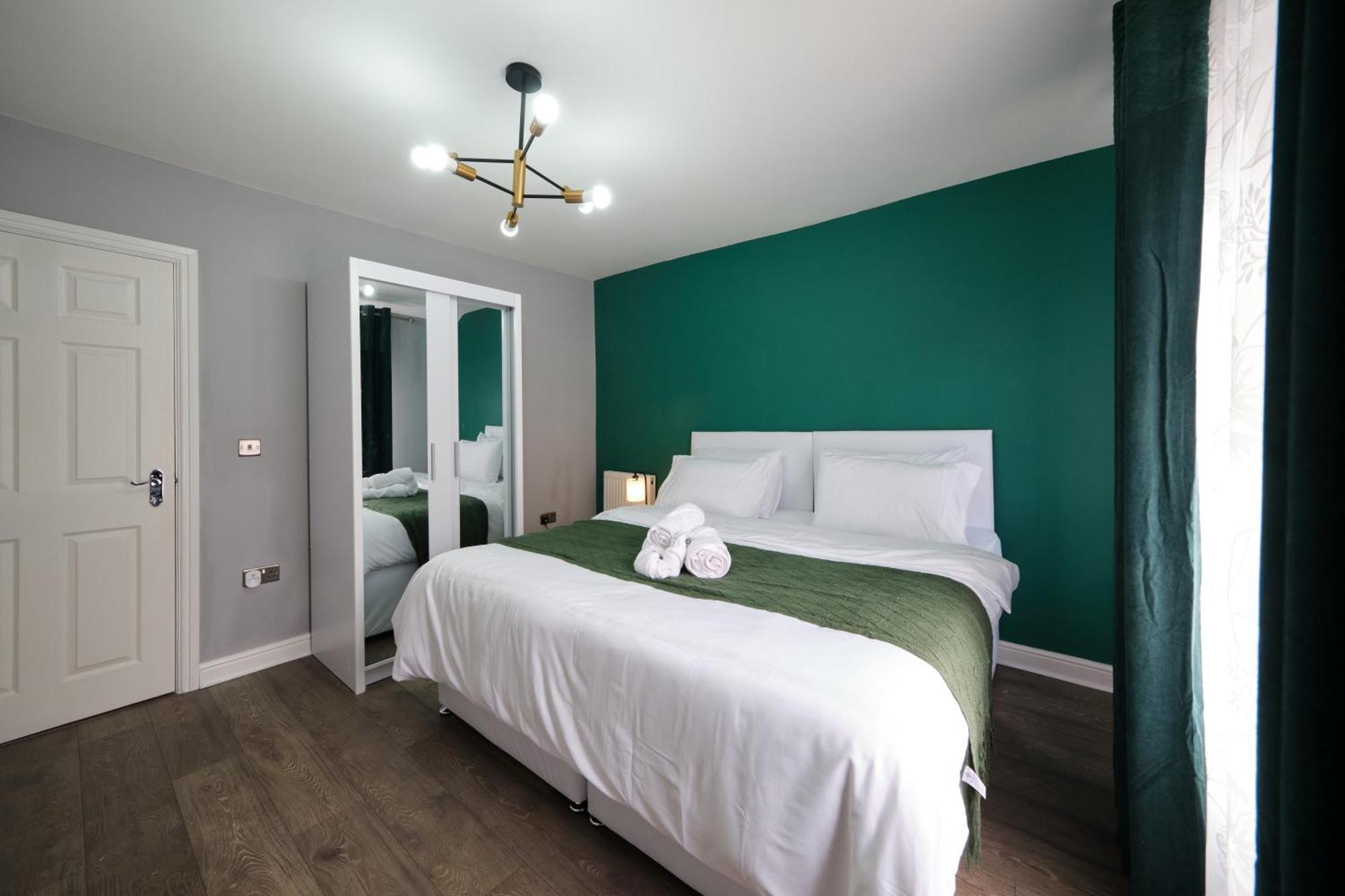 Сasa de vacaciones Luxury In Near Building Society Arena And Arena Shopping Park